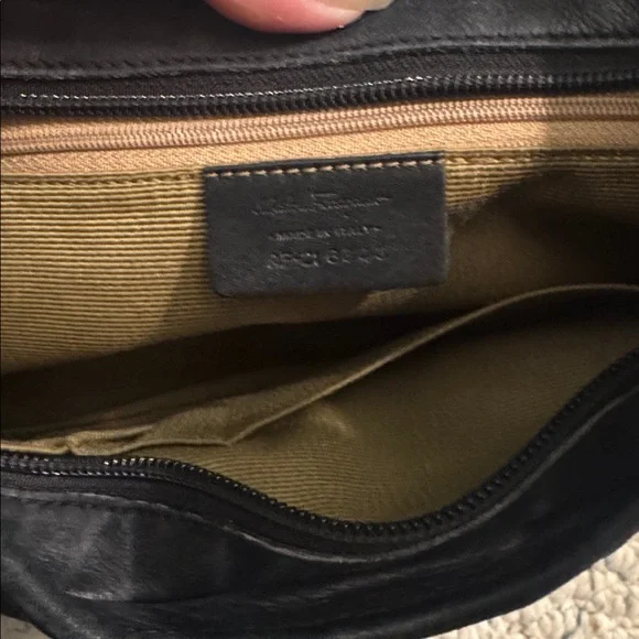 Salvatore Ferragamo Hobo - Picture 10 of 12